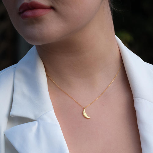 Necklace Trends 2025: Adorn Your Style with Cutting-Edge Jewelry