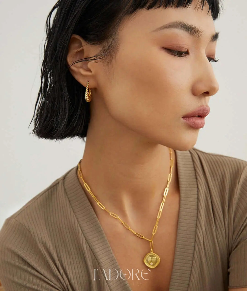 Stylish Hoop Earrings - J’Adore Jewelry