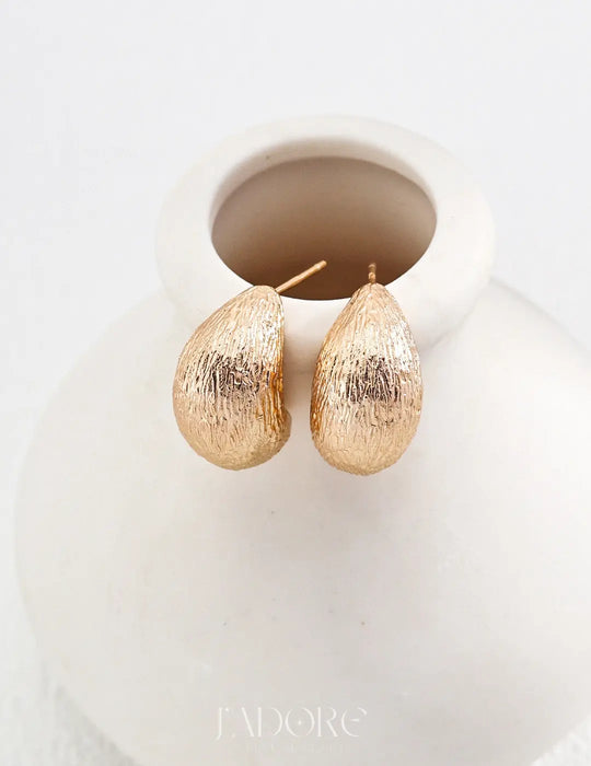 Textured Cashew Hoop Earrings  Hoop Earrings J’Adore Jewelry