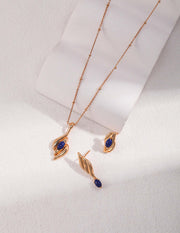 The Lazurite Antiquity Necklace exudes stylish sparkle, featuring blue stones elegantly set in gold vermeil.